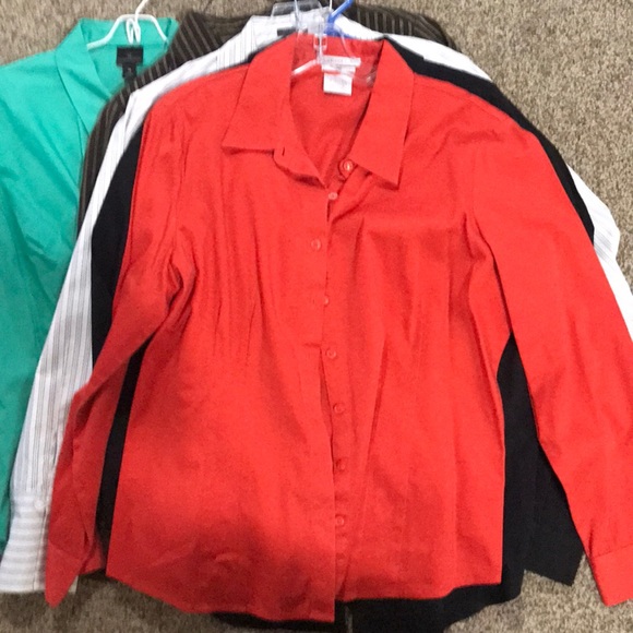 7 Collared buttons down tops! - Picture 6 of 7